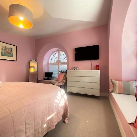 Sublime Waterfront Retreat With Private Terrace Apartment Bristol Luaran gambar