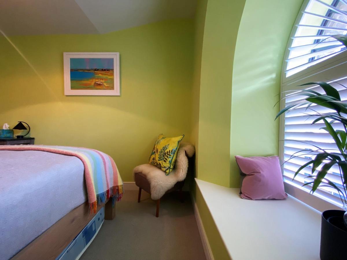 Sublime Waterfront Retreat With Private Terrace Apartment Bristol Luaran gambar